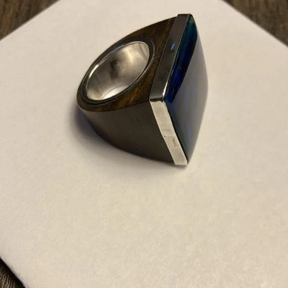 Silver wood and paua shell ring - Picture 2 of 4